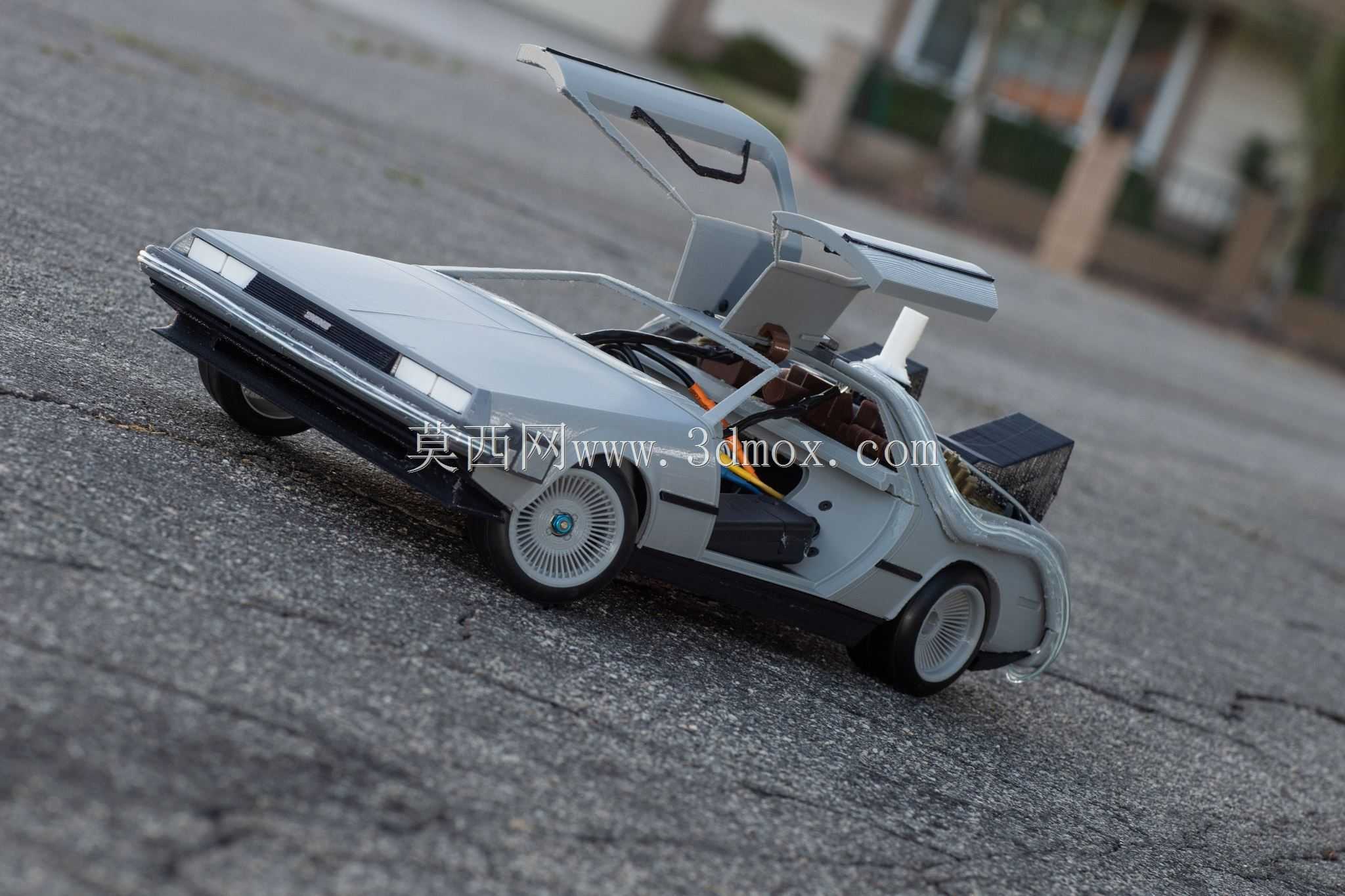 德洛林DMC-12/BTTF时光机3D印刷钢筋混凝土车