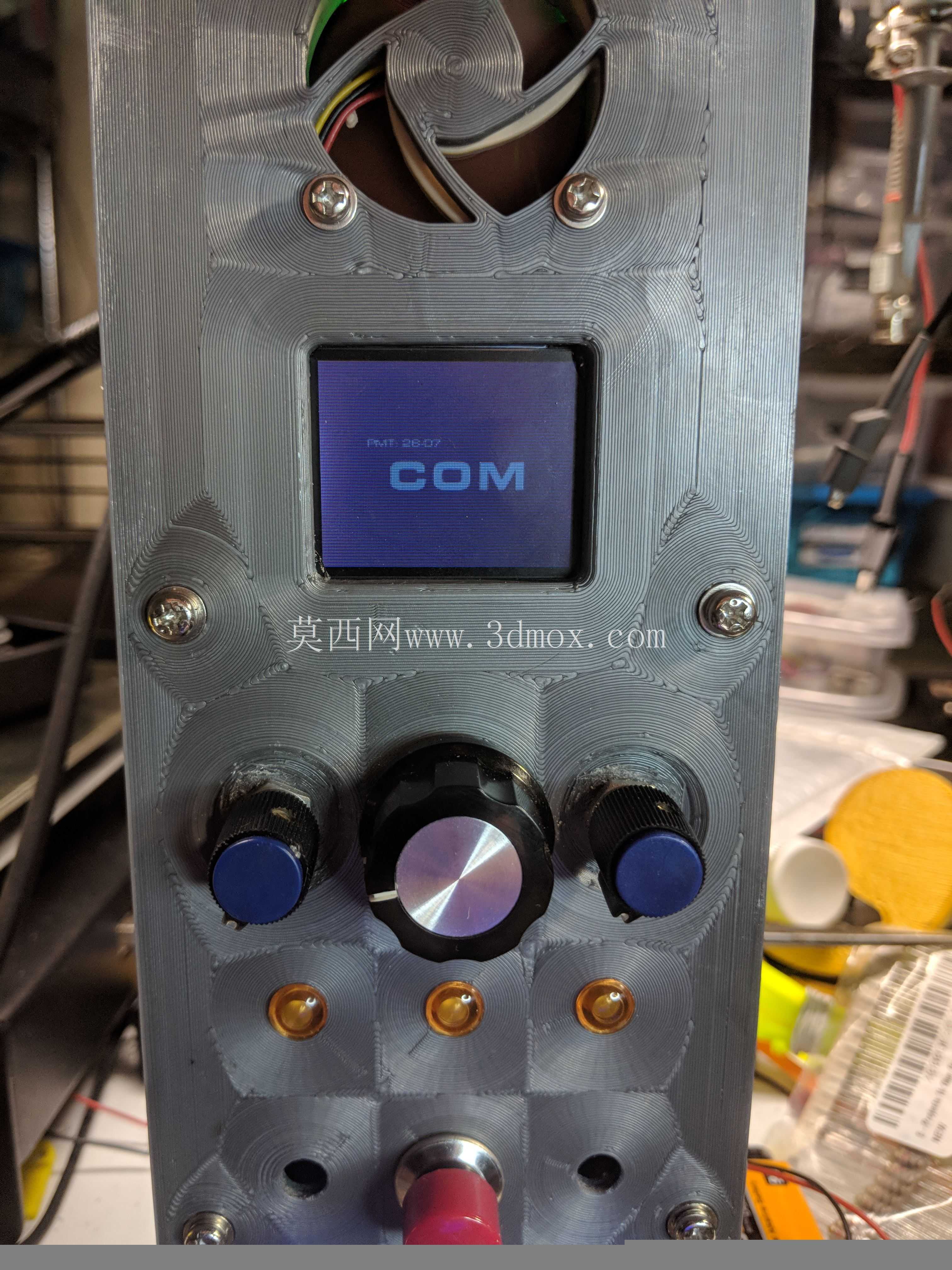 HAL9000复制品-基于Amadeus Prokopiak工作的带有Fusion 360文件的电子项目箱
