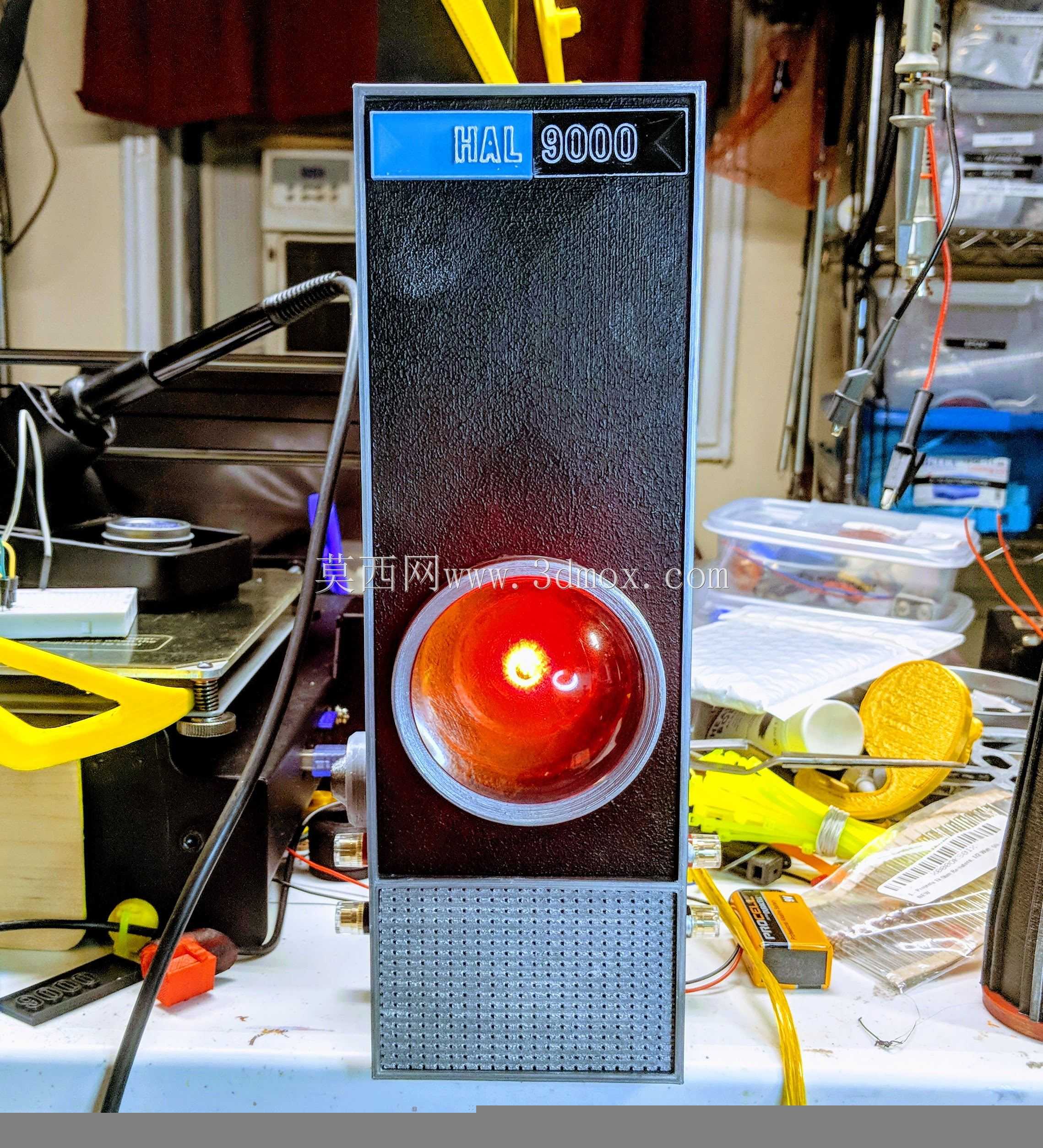 HAL9000复制品-基于Amadeus Prokopiak工作的带有Fusion 360文件的电子项目箱