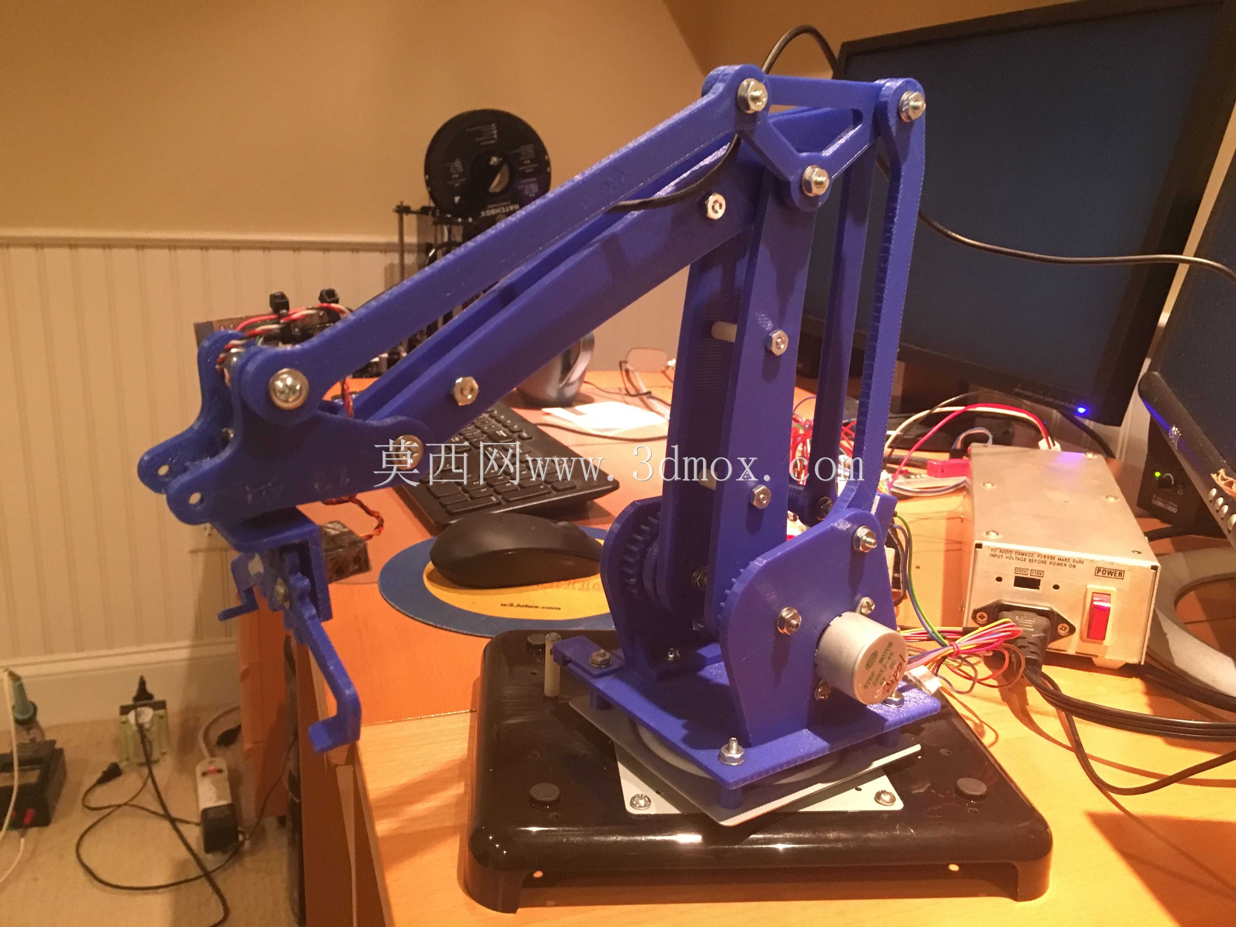 基于开源uArm的机械臂建模