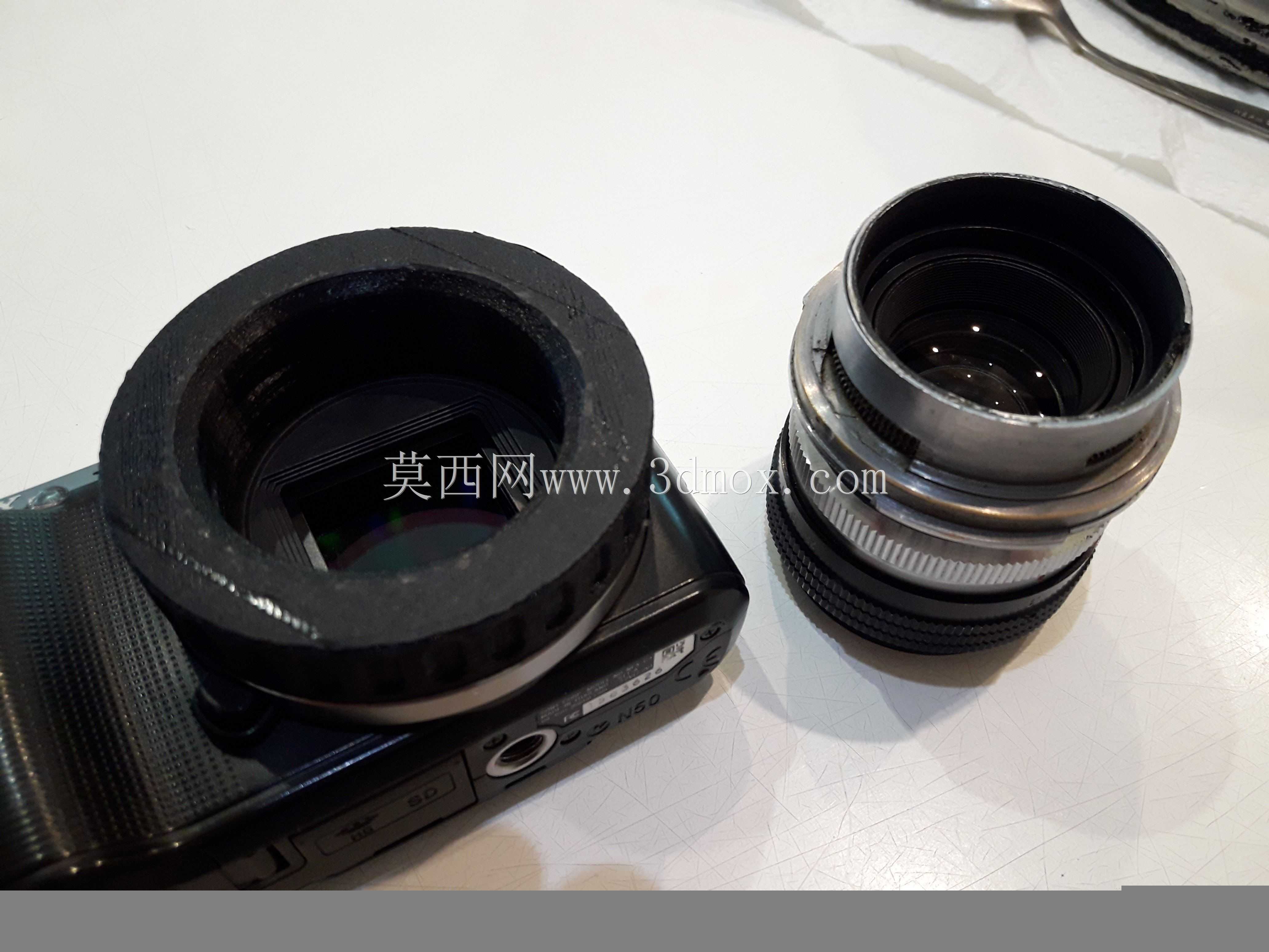 ������ӹ��ص�Contax RF������ͷ������