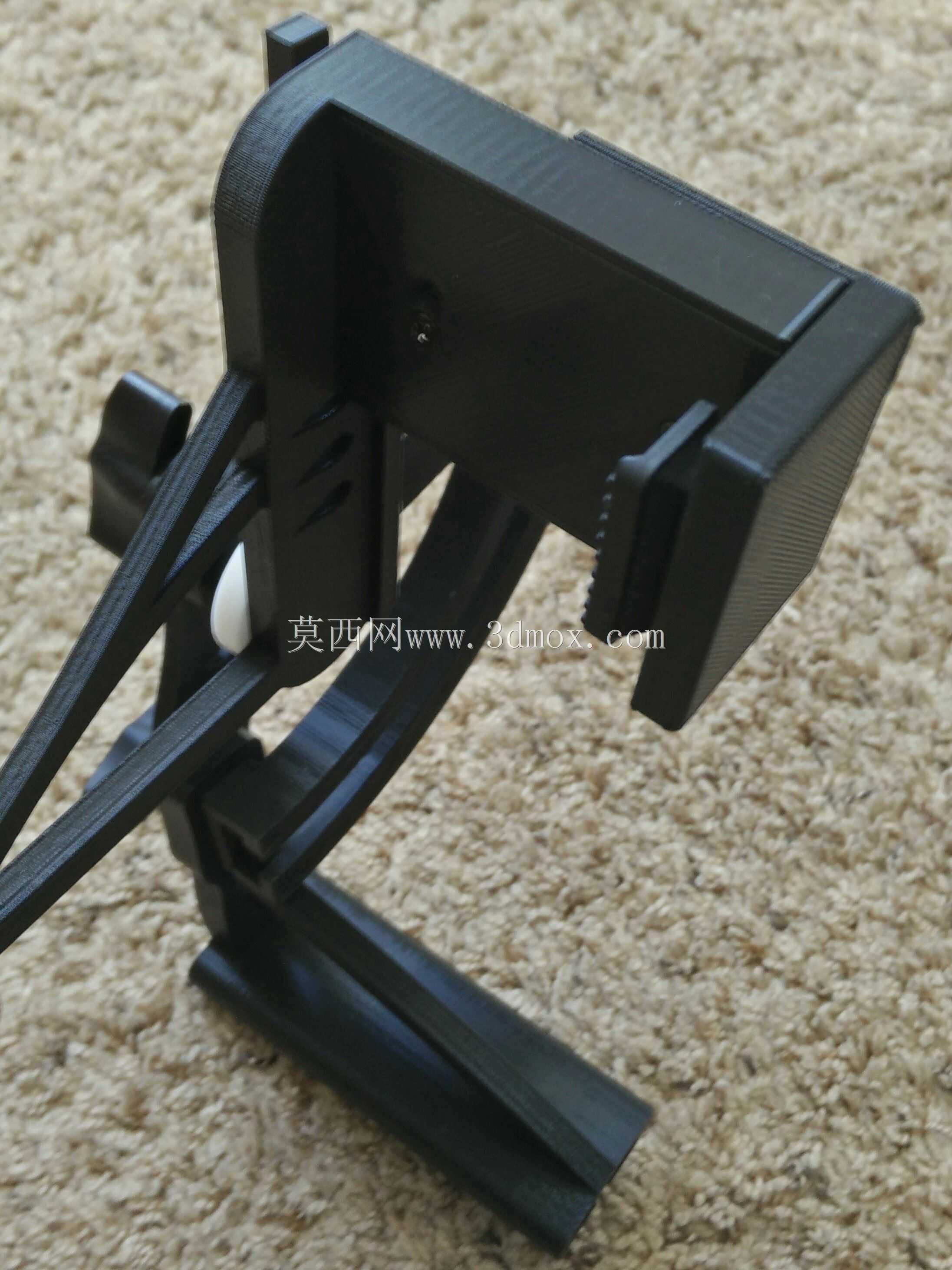 360° 三脚架安装任何3D打印手机