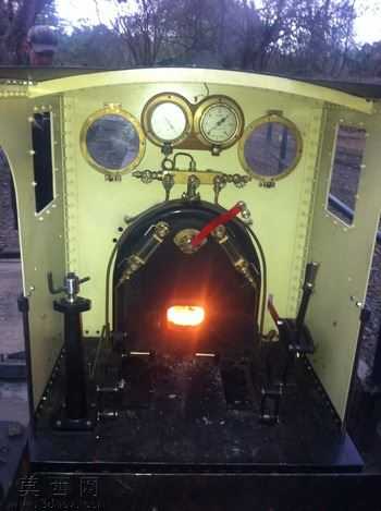 :我司参加特区NG6A窄轨蒸气机车4-4-0投标中71/4"政府专家小组