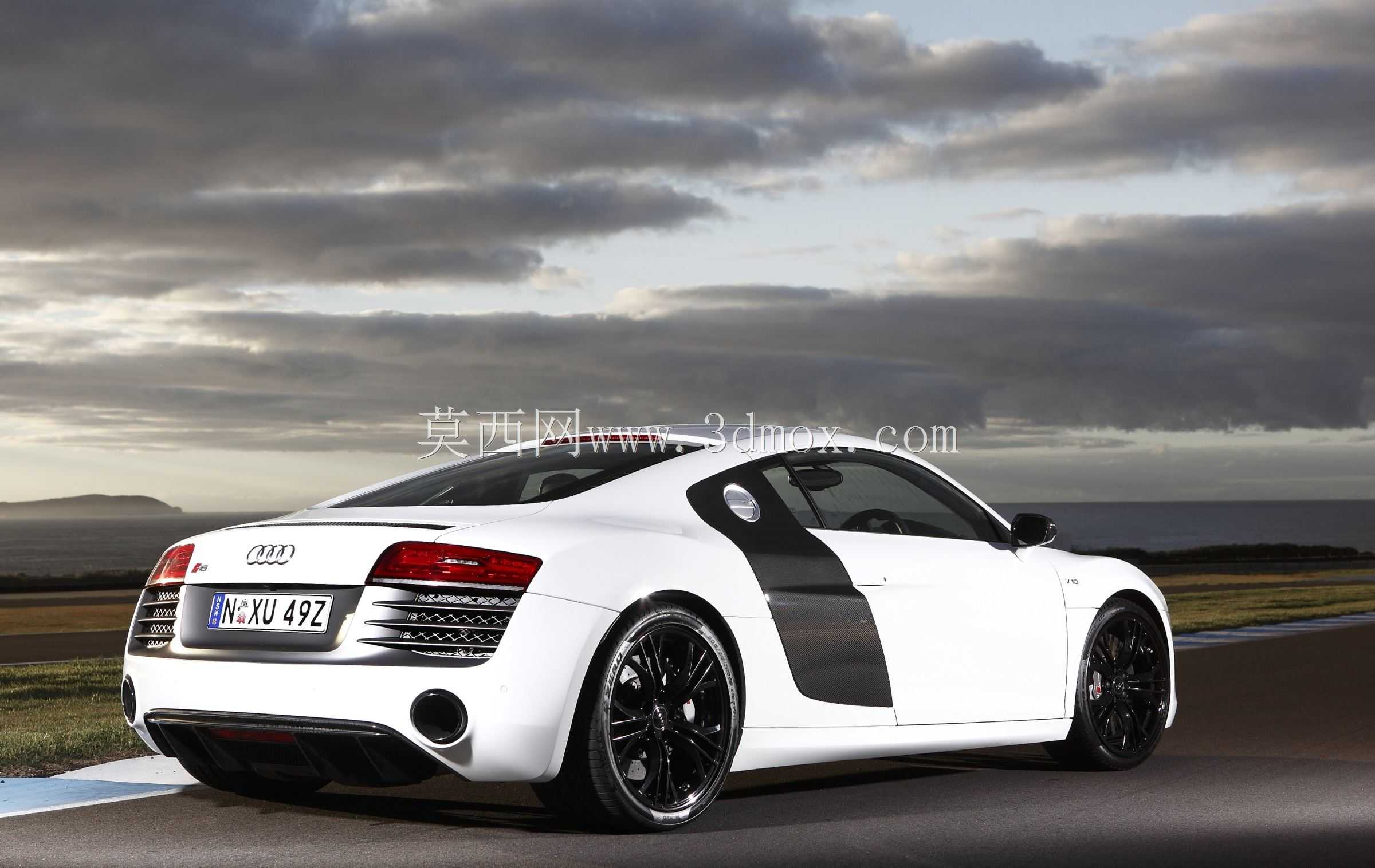 �µ�R8
