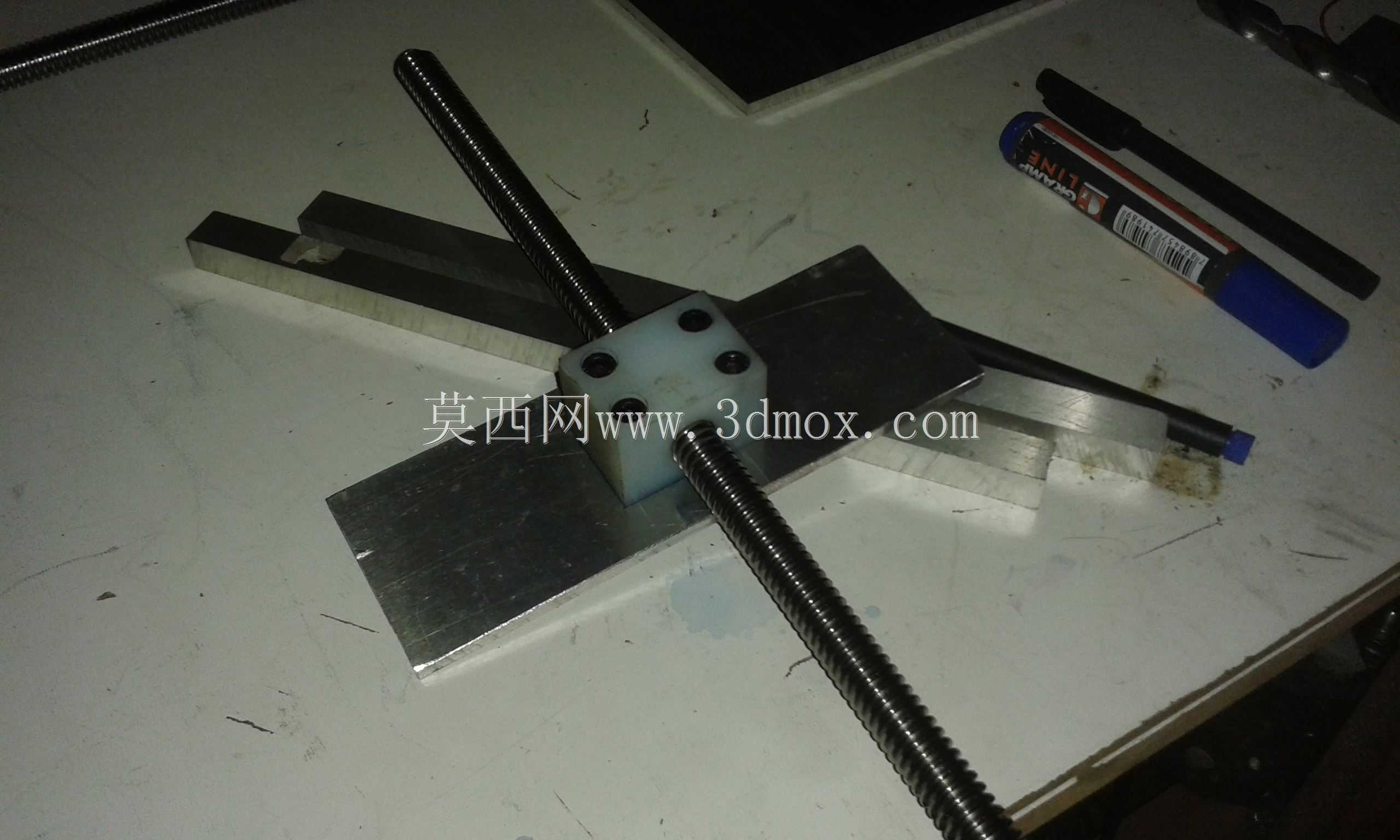 明哈路由器CNC
