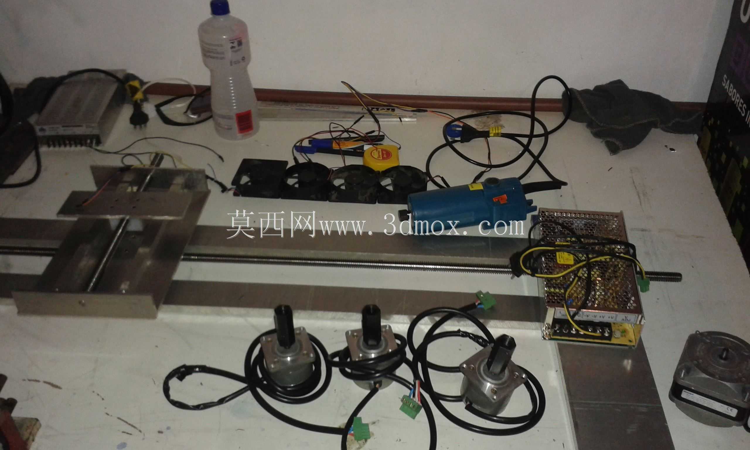 明哈路由器CNC