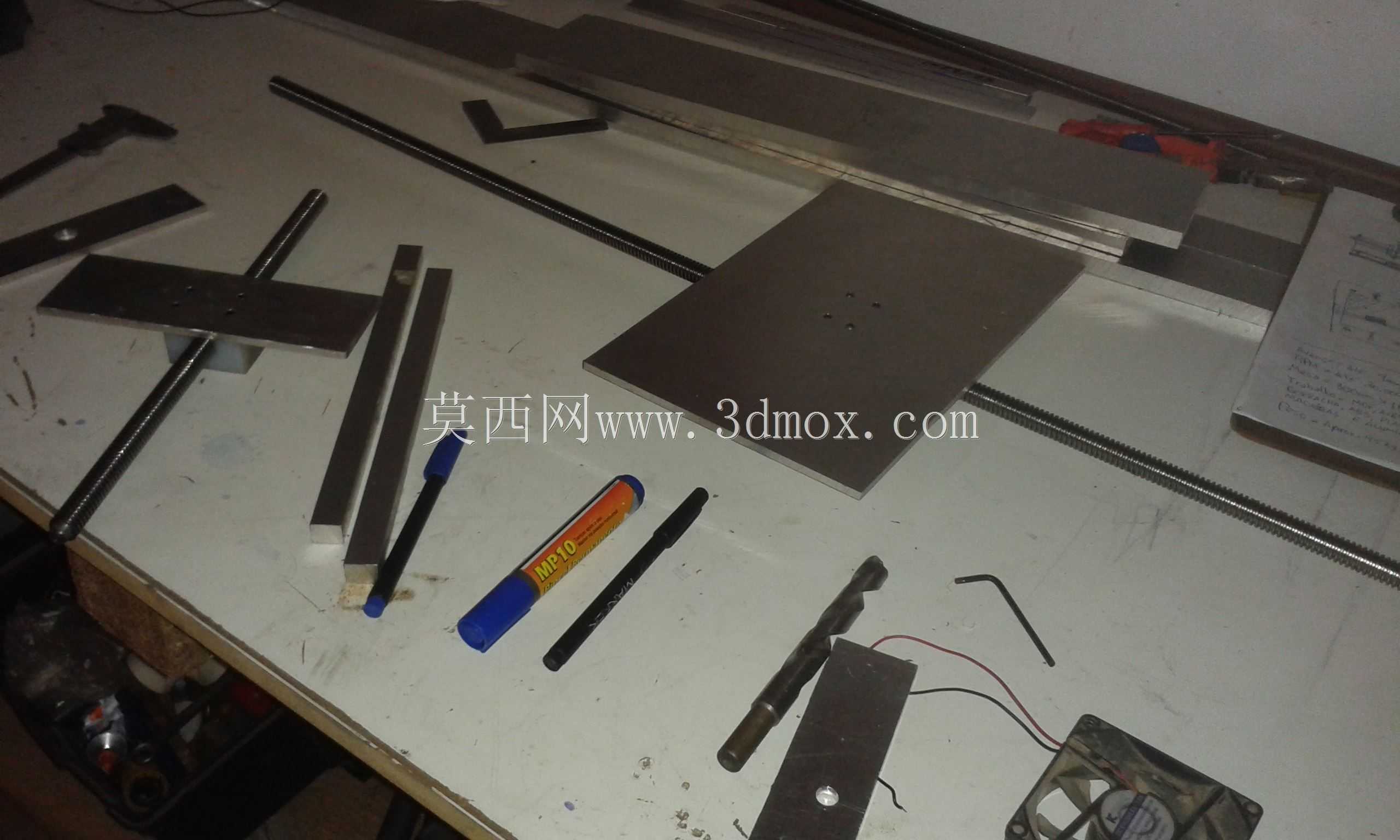明哈路由器CNC