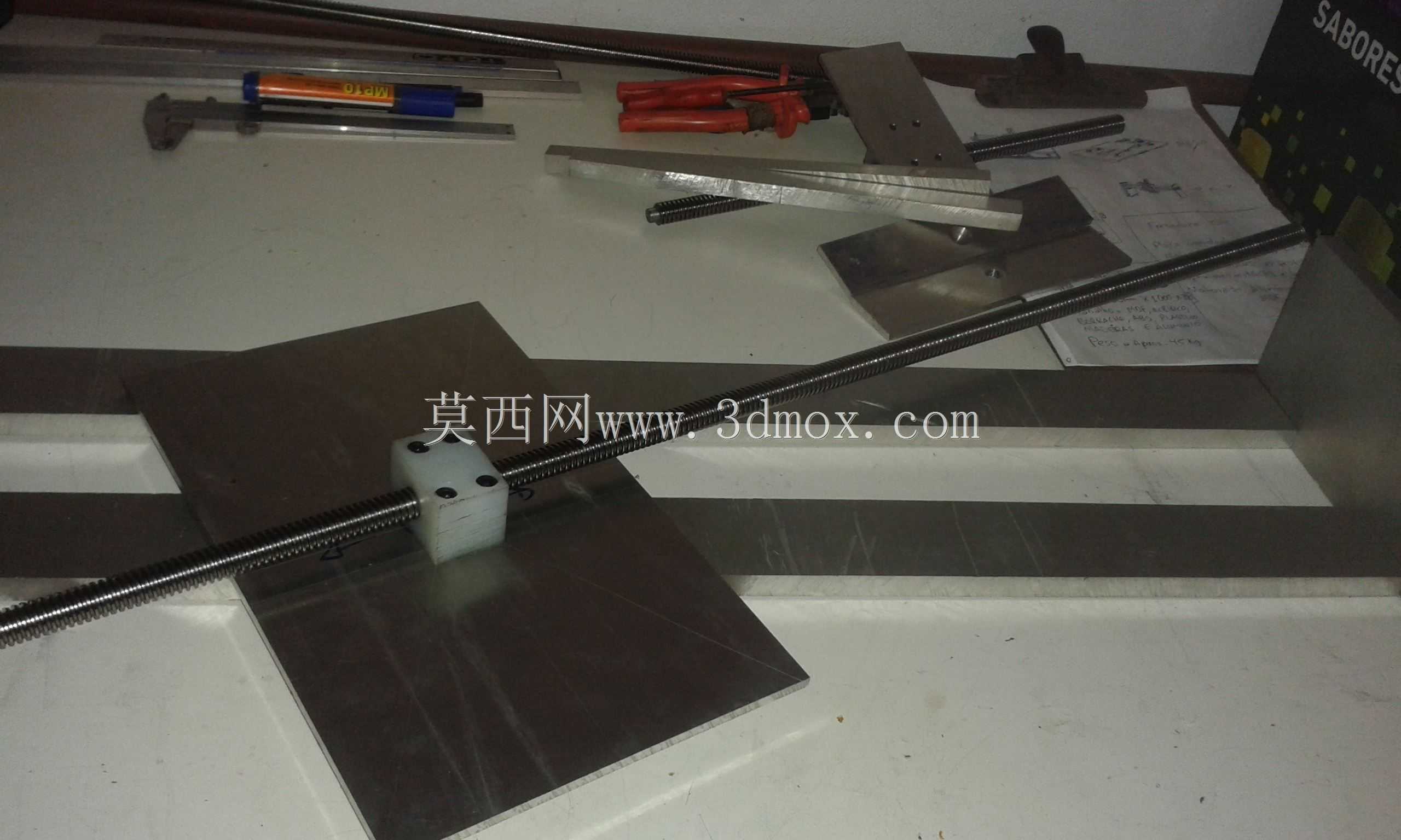 明哈路由器CNC