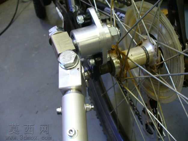 自行车拖车为非洲野生动物园