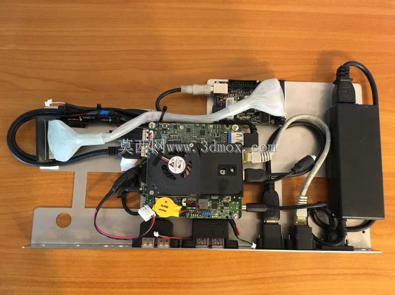 Amiga 500-i3处理器的钣金更新