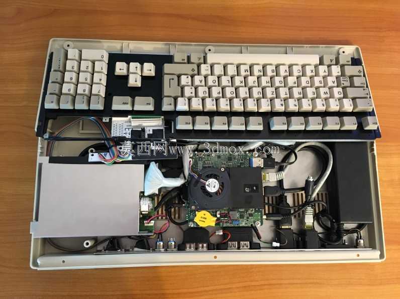 Amiga 500-i3处理器的钣金更新