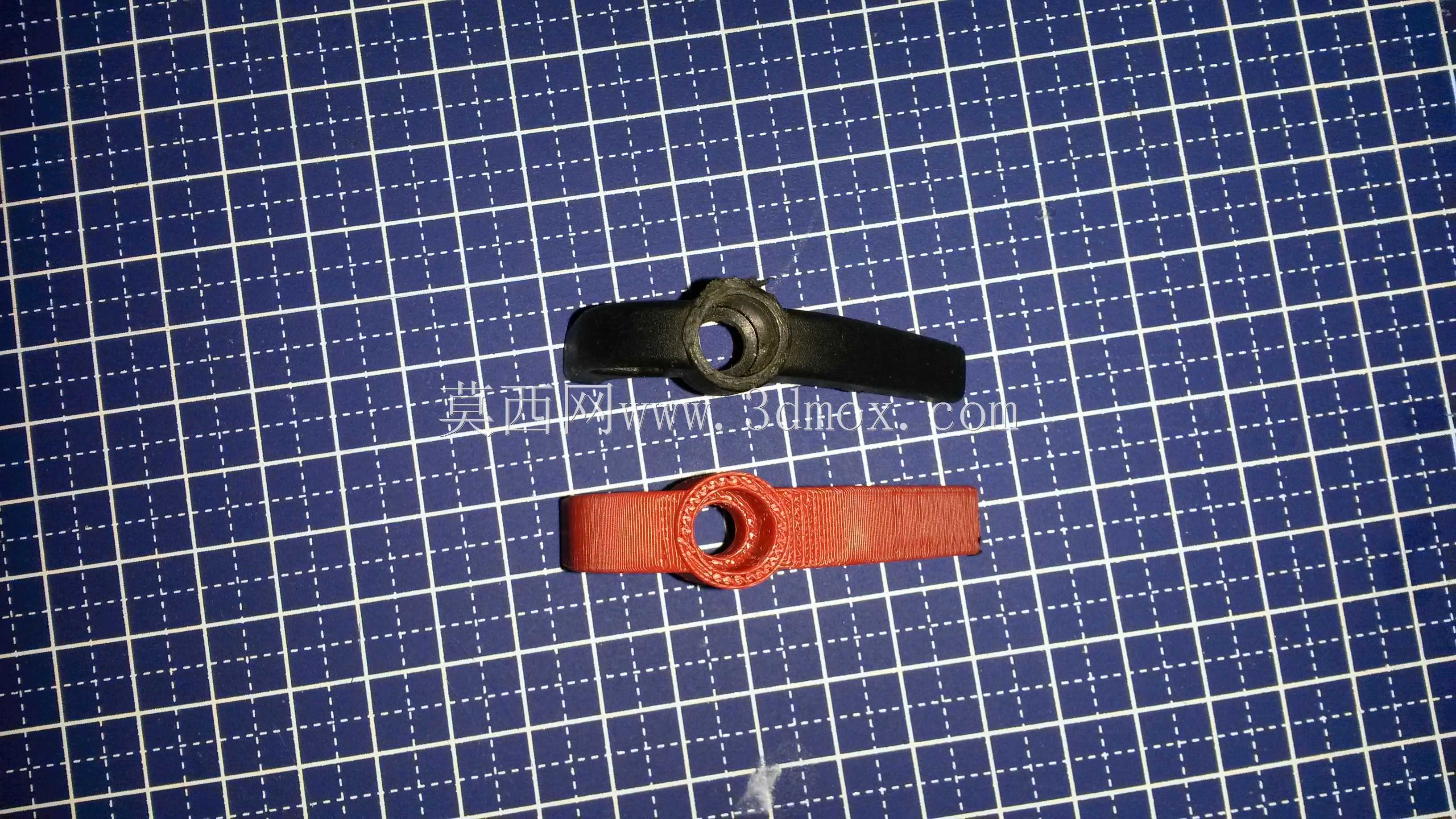 更换瞪羚链张紧器