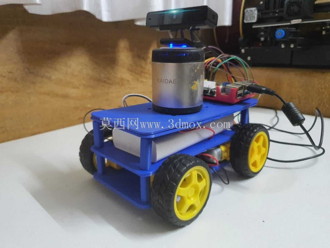 具有3D可打印框架的完整四轮驱动机器人设计