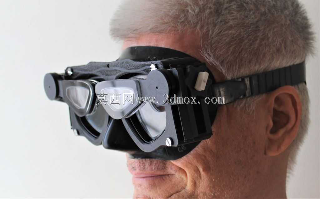 带定制3D打印附加镜头的潜水面罩