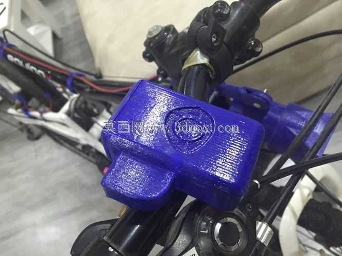 ���г������વش�һ���ɵ�����ҧ�¾���