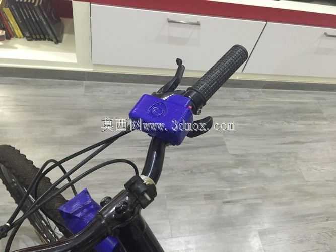 ���г������વش�һ���ɵ�����ҧ�¾���