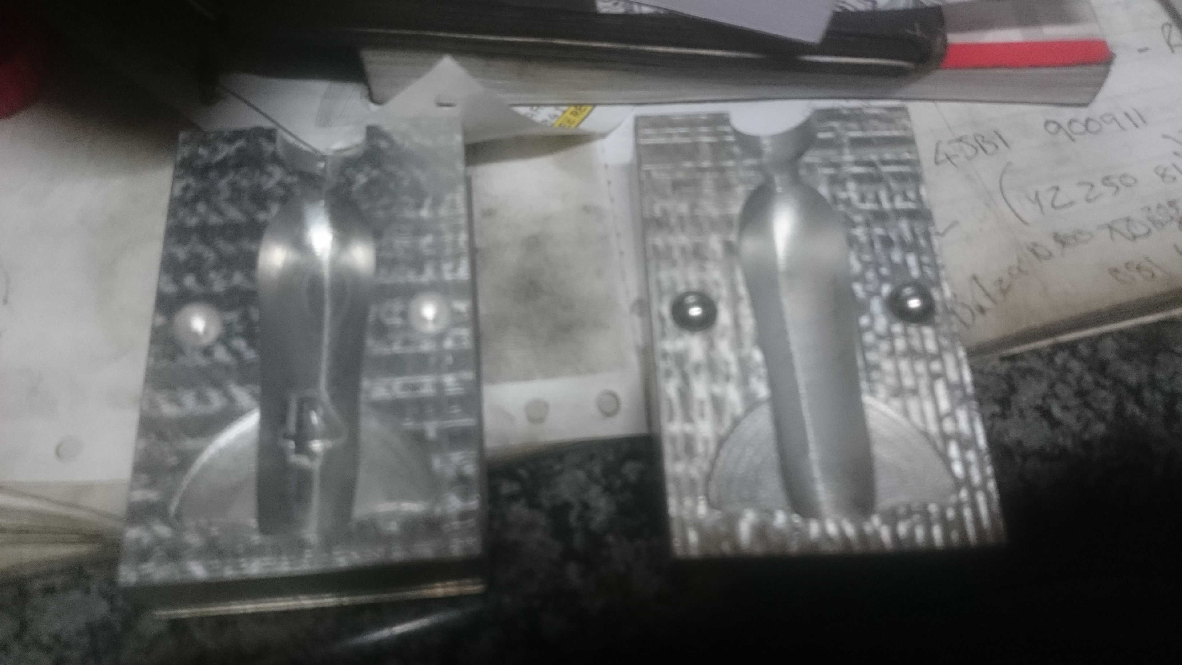 ���׳�Ƭģ��4oz